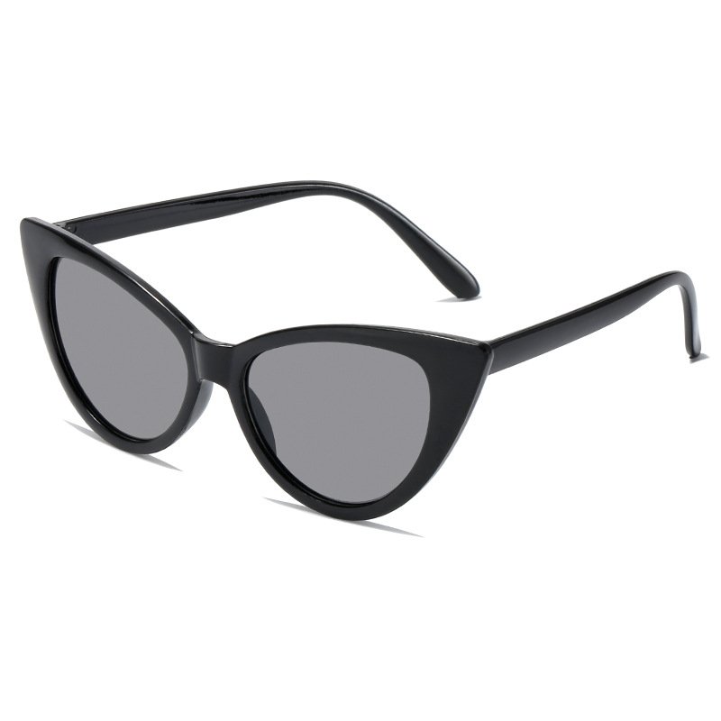 YJ051 Sunglasses Fashionable Cat-eye Frame for Women