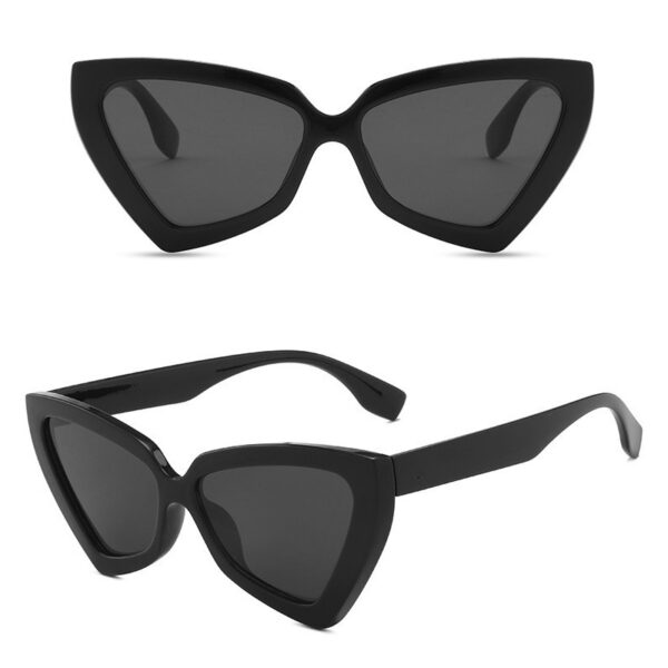 YJ025 Sunglasses Fashionable Butterfly Shaped Frame - Image 2
