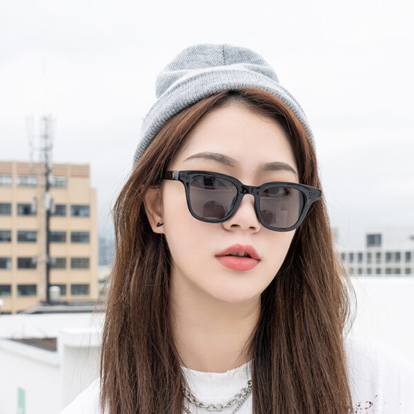 YJ060 Sunglasses Fashionable Square Small Frame Unisex