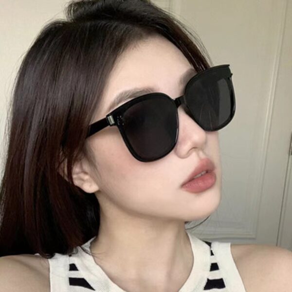 YJ019 Simple Sunglasses New High-end and Stylish UV400 - Image 4