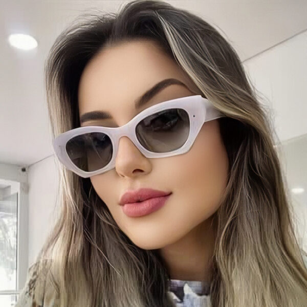 YJ052 Sunglasses Minimally Multilateral Frame for Women - 图片 2