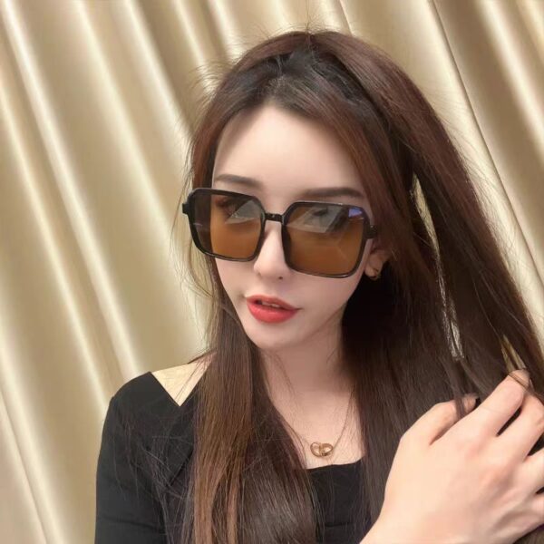 YJ065 Sunglasses Fashionable Large Simple Frame Unisex