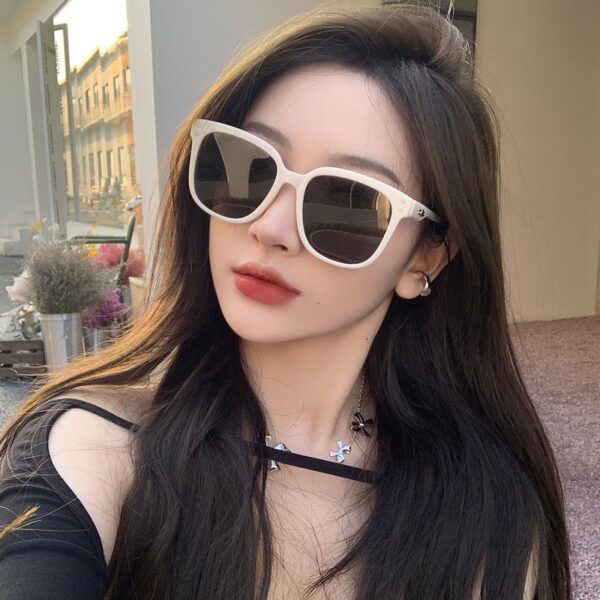 YJ009 UV Protection Sunglasses Classical Style for Men - Image 4