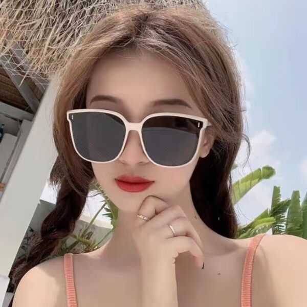YJ010 Classic Sunglasses High-end Trendy Sunscreen