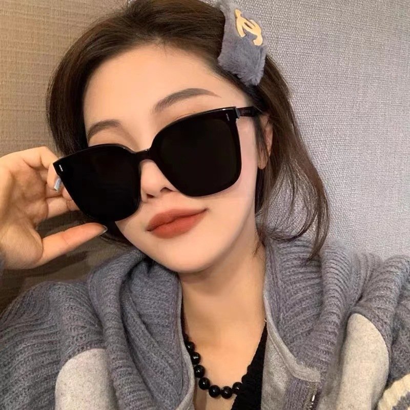 YJ126 Sunglasses Fashionable Larger Square Frame - 图片 4